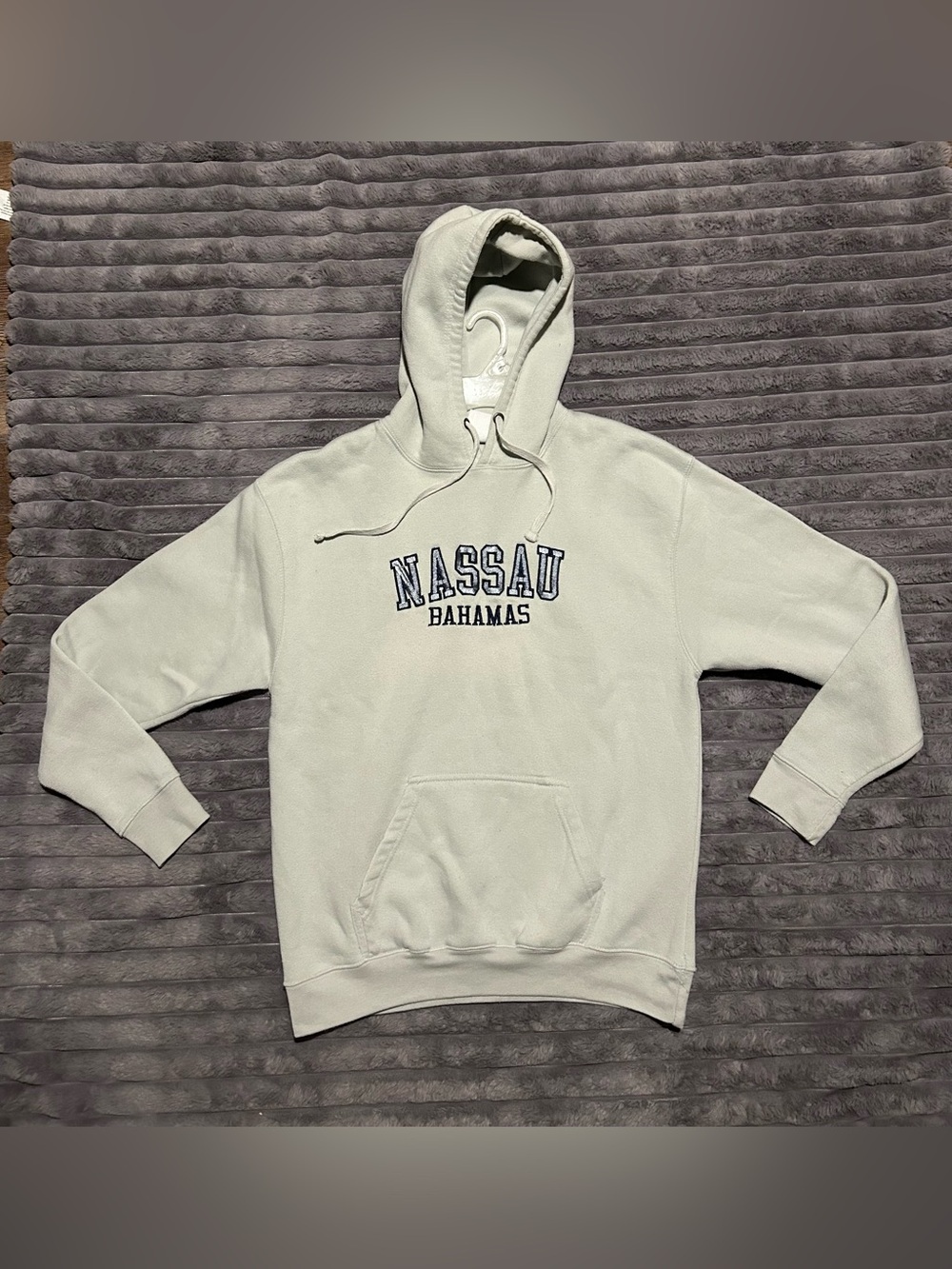 Pacific & CO. Light Grey "Nassau Bahamas" Pullover Hoodie
